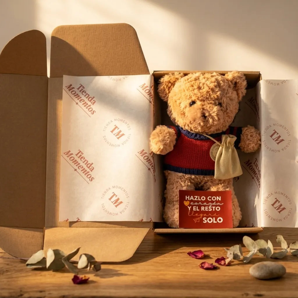 Packaging premium oso peluche chaleco rojo - Caja regalo Tienda Momentos